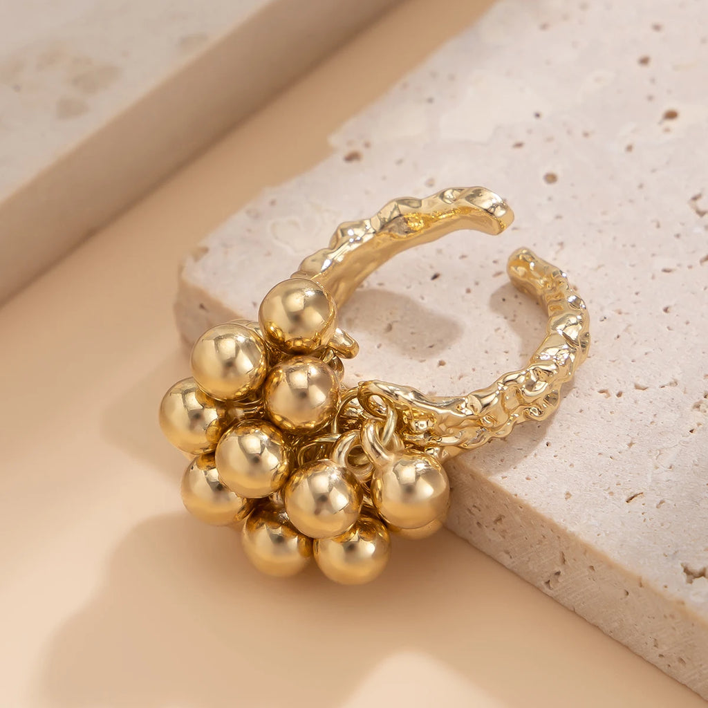 Nova Ring (fresh, modern energy)