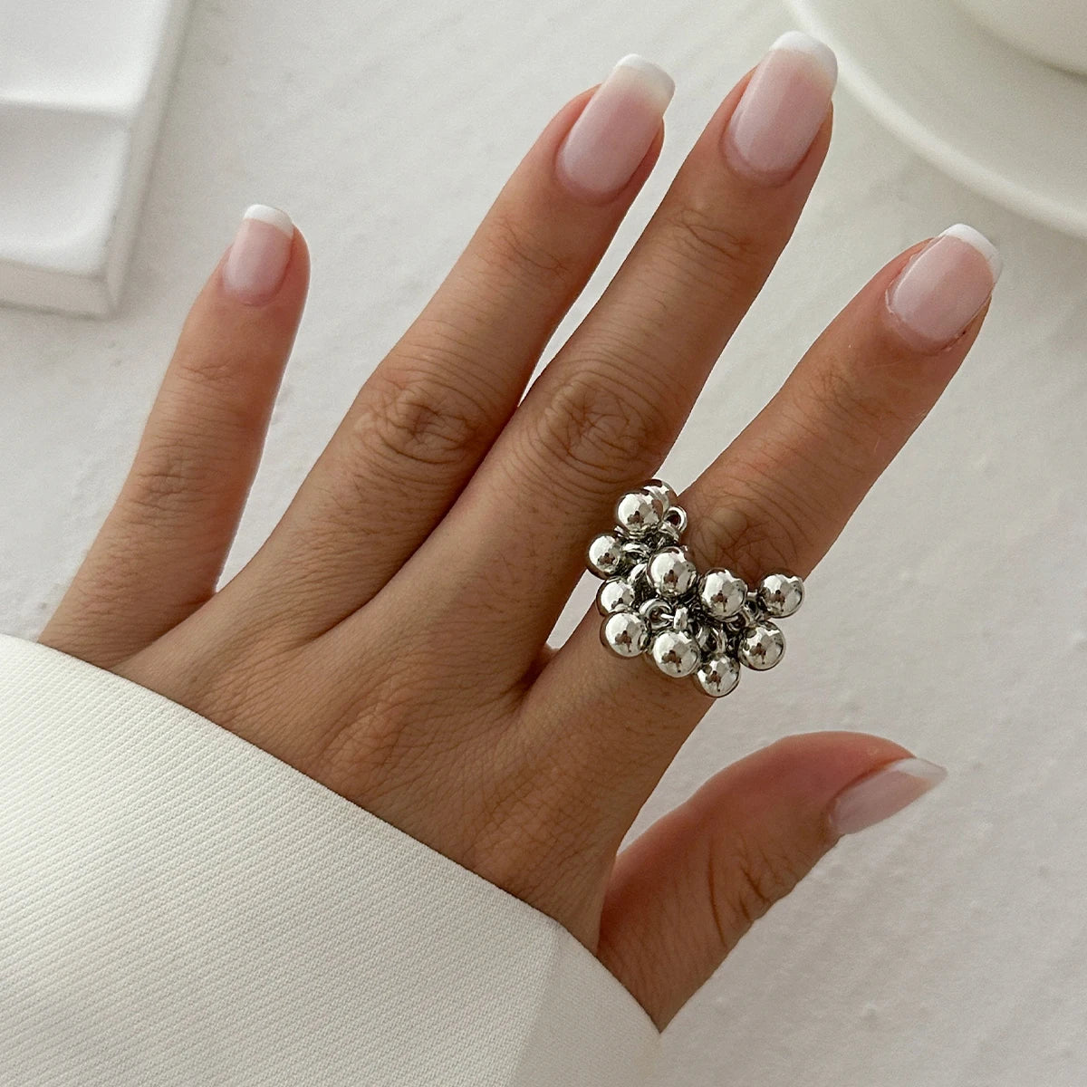 Nova Ring (fresh, modern energy)